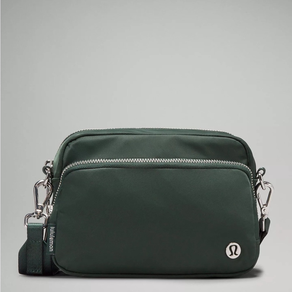 Lululemon Green Everywhere Crossbody Bag 2L